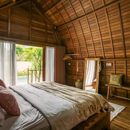 Driftwood Bungalows Uluwatu